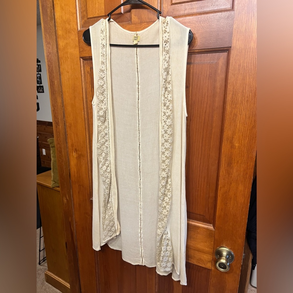 Cardigan with lace